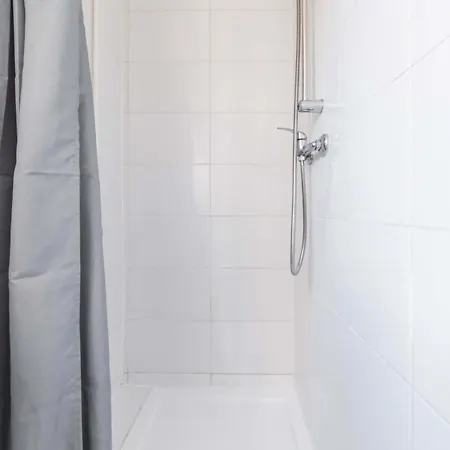 Apartment Calme Montmartre - 18 - 2p - Flat-guest Paris